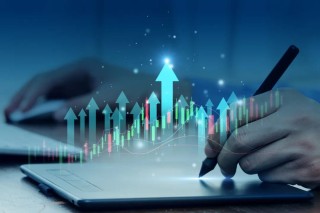 巨子生物市值登顶，“挑战”珀莱雅当一哥？