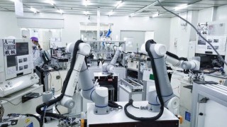 “机器人军团”闯入深交所，对千亿级市场“放大招”