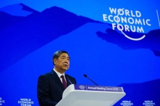 何立峰：更大力度吸引和利用外资