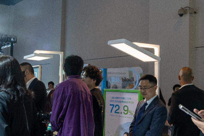 从 “光谱稳定” 到 “护眼靠谱”：柯达白泽系列护眼大路灯闪亮第25届COOC展  第12张