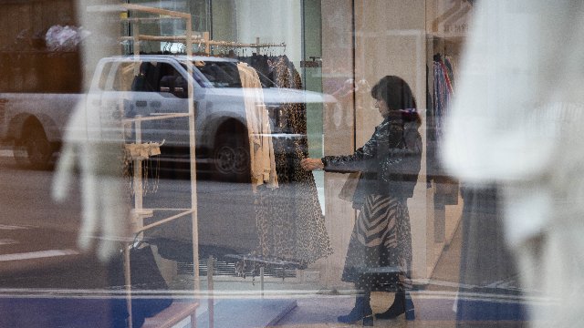 爱马仕上调在美售价,特朗普关税让奢侈品在美国更“奢” 第1张 爱马仕上调在美售价,特朗普关税让奢侈品在美国更“奢” 第1张