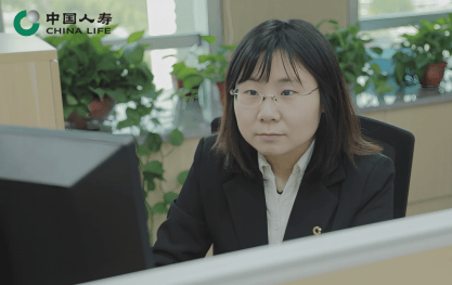 科技巾帼勇攀峰 青春笔墨绘担当――国寿青年康亚楠荣获2025年度新时代青年先锋奖 第2张 科技巾帼勇攀峰 青春笔墨绘担当――国寿青年康亚楠荣获2025年度新时代青年先锋奖 第2张