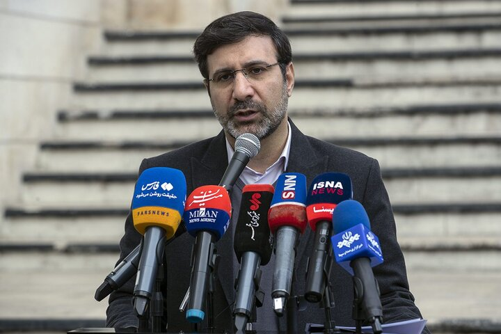 伊媒：伊朗宪法监护委员会批准从国家货币里亚尔中“去掉4个零”的计划  第1张