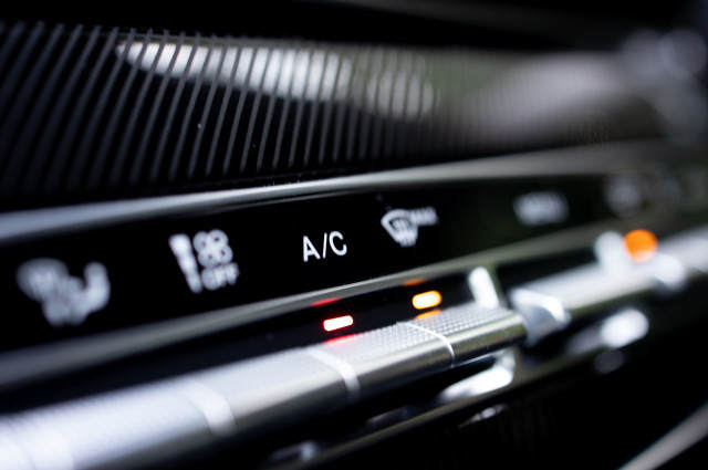 汽车空调压缩机故障有哪些表现？  第1张