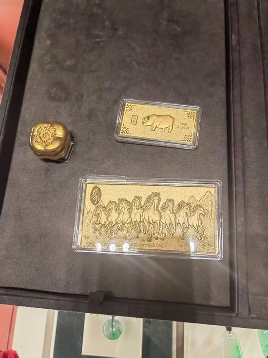 年轻人花上万元打造黄金美甲:轻量化、IP化、场景化产品需求爆发,小克重金饰占比显著提升 第5张 年轻人花上万元打造黄金美甲:轻量化、IP化、场景化产品需求爆发,小克重金饰占比显著提升 第5张