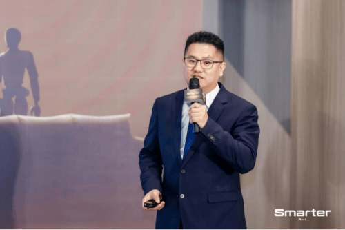 传统沙发时代落幕 舒漫德登春晚启AI智能沙发新纪元 第2张 传统沙发时代落幕 舒漫德登春晚启AI智能沙发新纪元 第2张