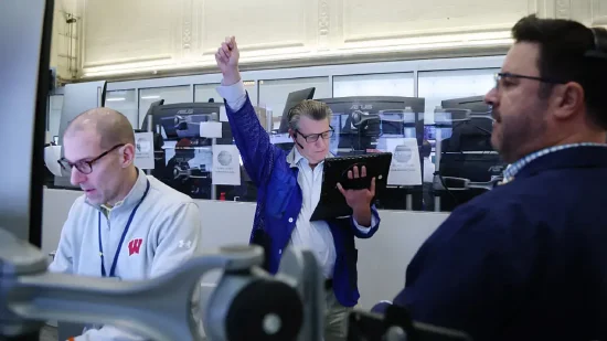 午盘:美股震荡走高 交易员密切关注伊朗战事 第1张 午盘:美股震荡走高 交易员密切关注伊朗战事 第1张