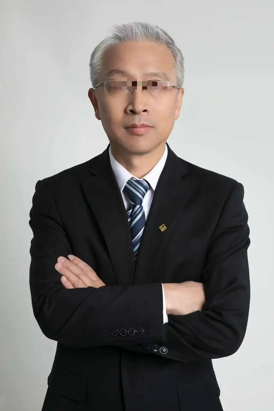 基民血亏超30%，自己投资却赚5000万！泰康基金桂跃强，悄悄在愚人节离职  第3张