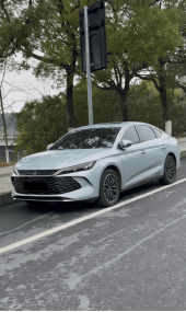 高校停车场真相：比亚迪成大学老师购车首选  第3张